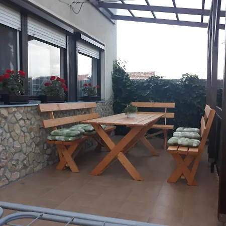 Apartment Nati Es Bea Vendeghaz Hajduszoboszlo