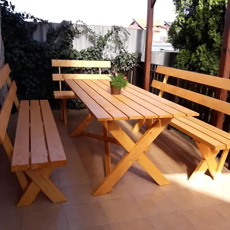 Apartment Nati Es Bea Vendeghaz Hajduszoboszlo