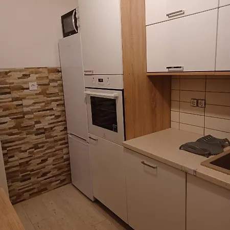 Nati Es Bea Vendeghaz Apartament *