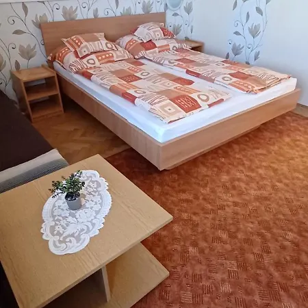 Apartament Nati Es Bea Vendeghaz *