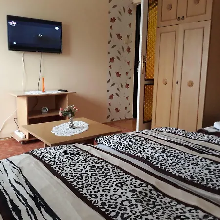 Nati Es Bea Vendeghaz * Hajdúszoboszló